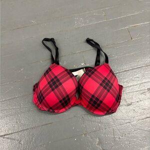 - Pink bra